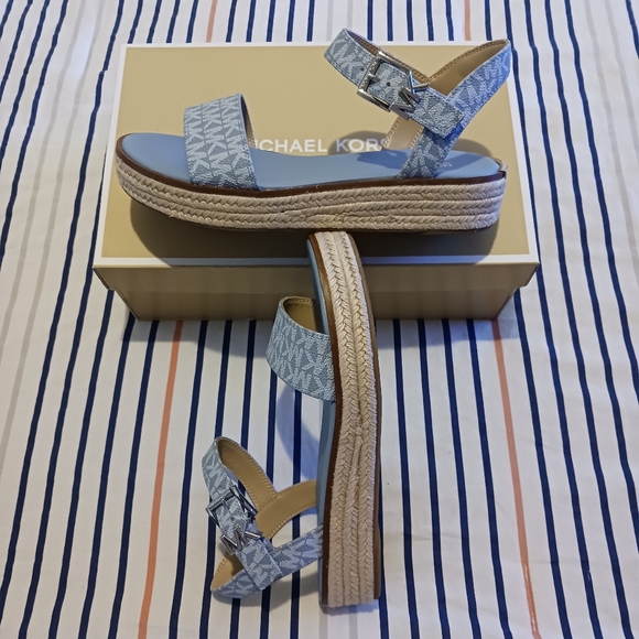 Michael Kors Richie Espadrilles Sandals - Picture 9 of 12